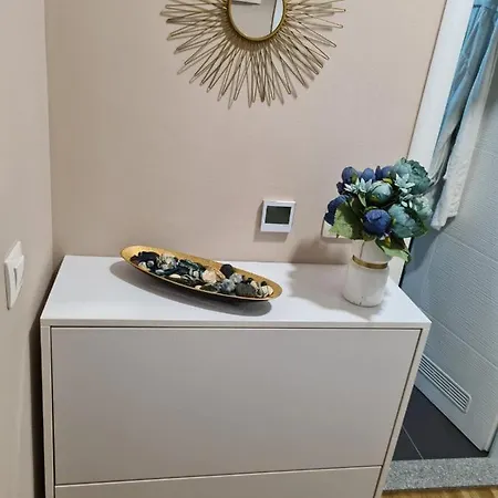 Blue Lagoon Apartment *