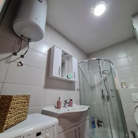 Blue Lagoon Апартаменты *